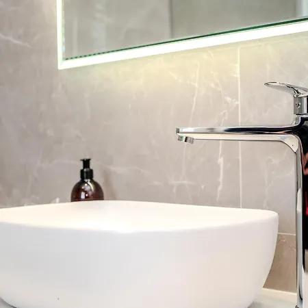 Kolovare Luxury Apartman Zára