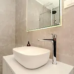 Kolovare Luxury *